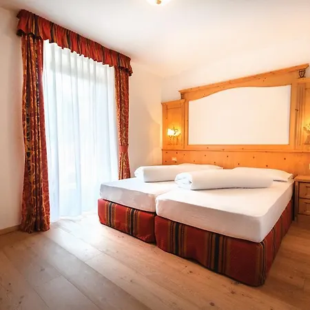 Clara Aparthotel