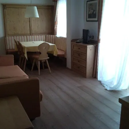 Clara Aparthotel