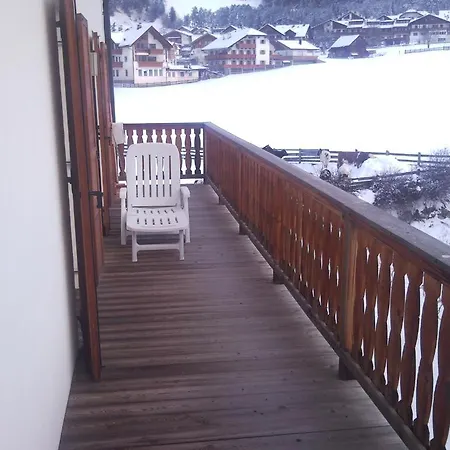 Clara Aparthotel 3*