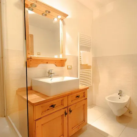 Aparthotel Clara